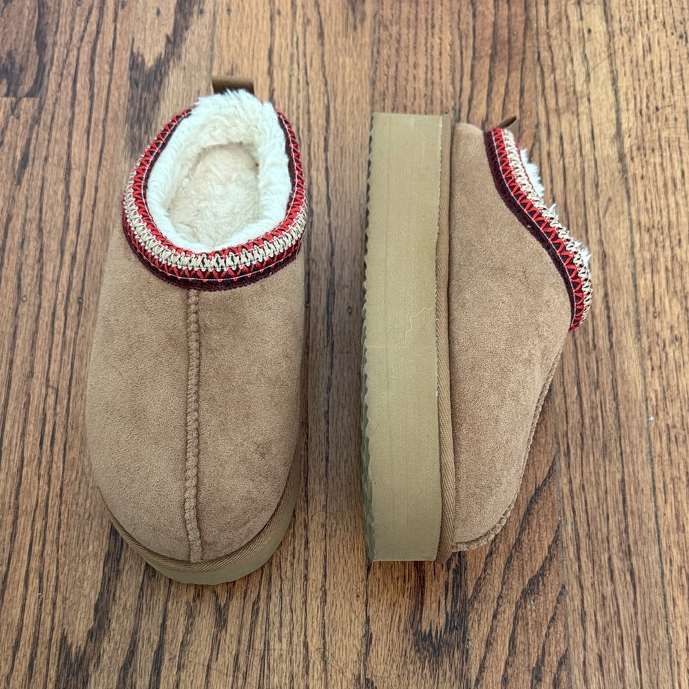 Cozy Tan platform slippers